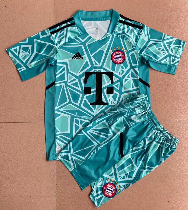 bayern munich goalkeeper kit junior