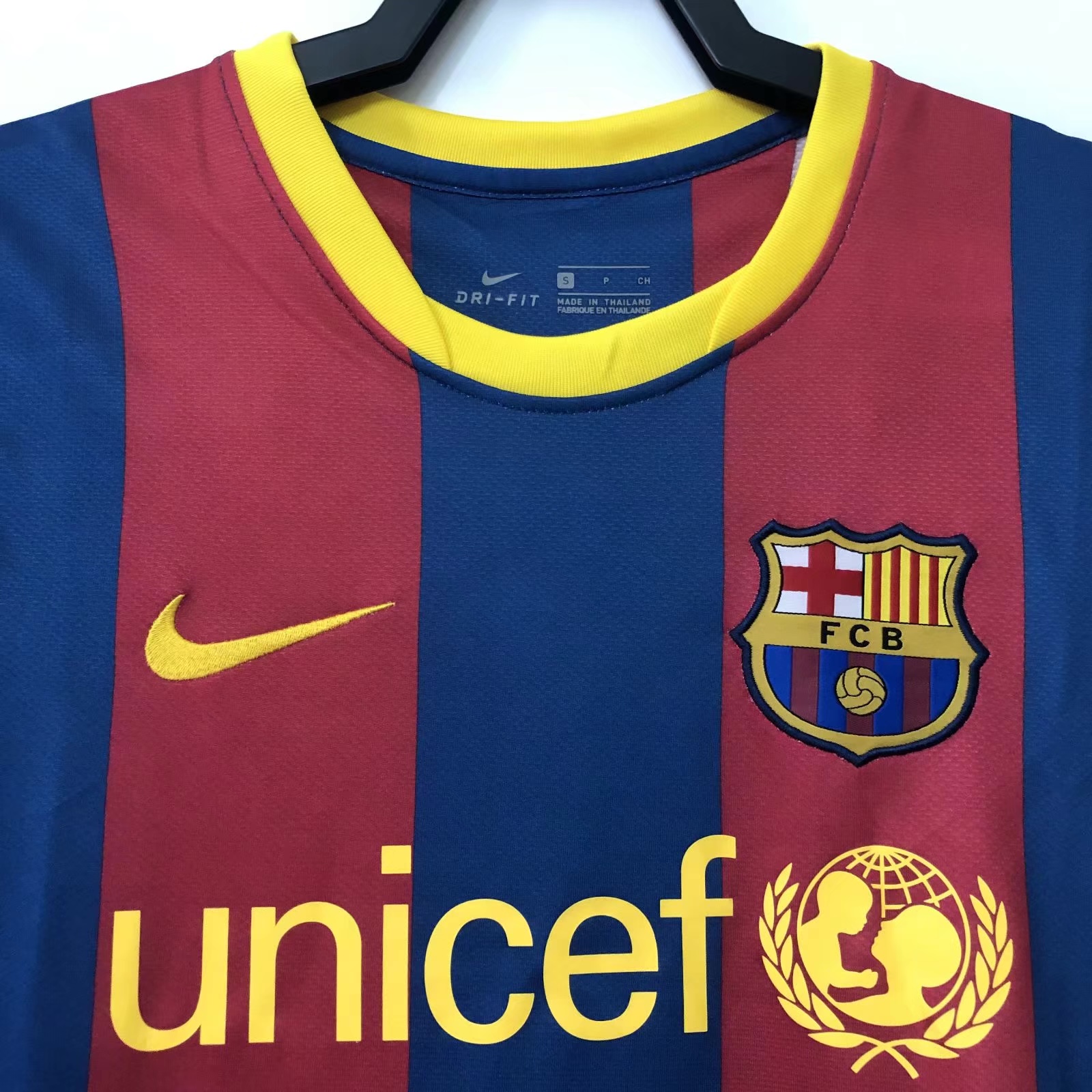 2010 2011 Barcelona Home And Away Retro Shirt